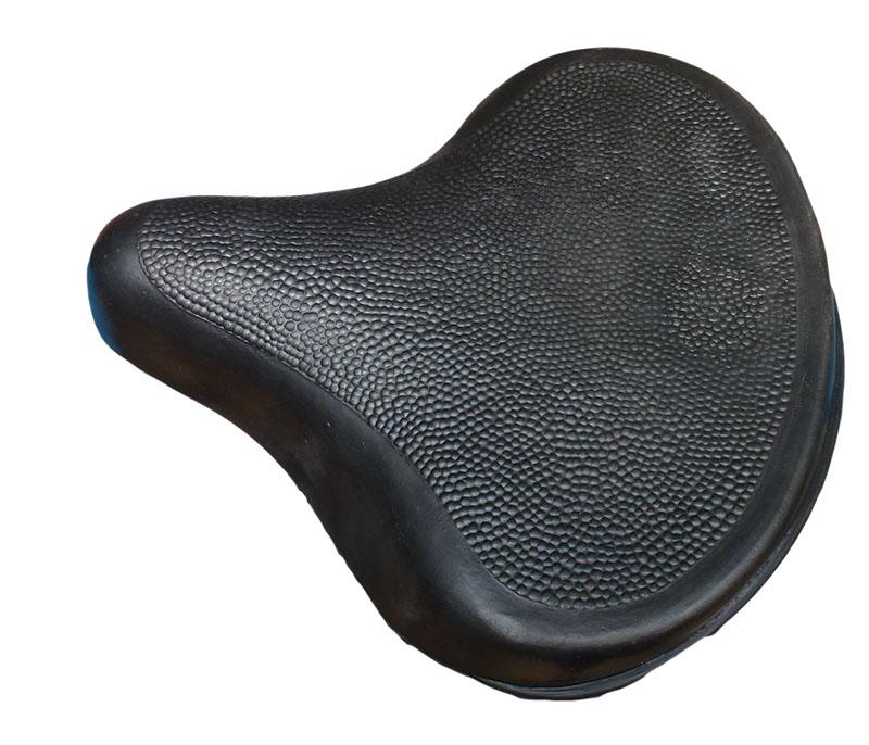 Moped-Sattel mit schwarzer Satteldecke